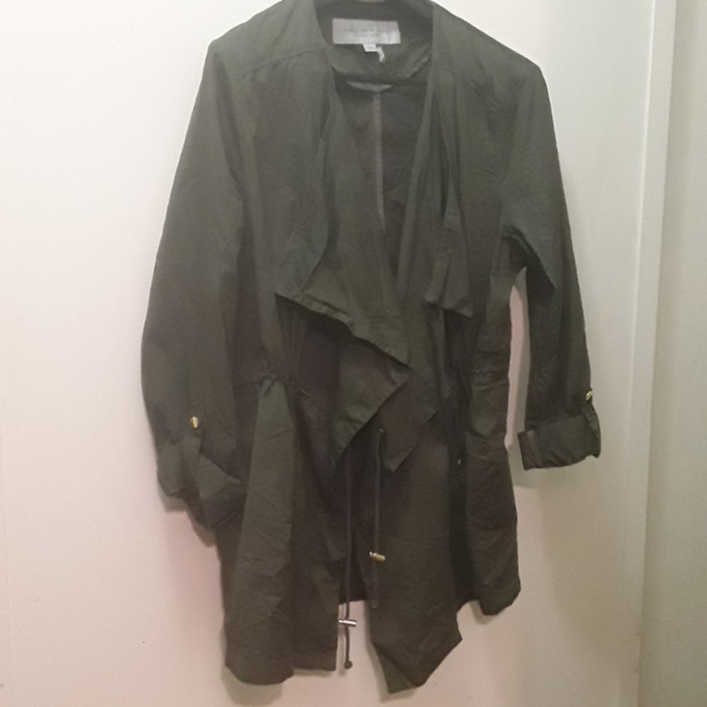 Women green jacket